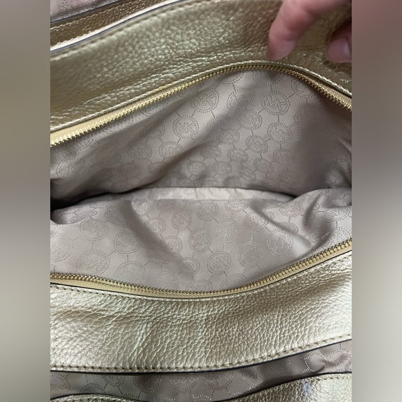 Michael Kors Jet Set Chain Large Shoulder Tote Pale Gold Metallic Leather - Picture 9 of 15